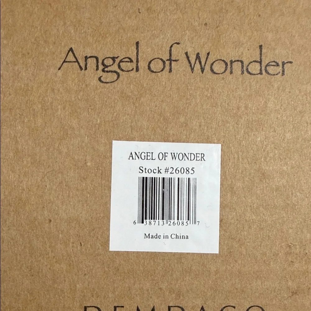 Willow Tree Angel of Wonder with Gold Sphere.  Box included.